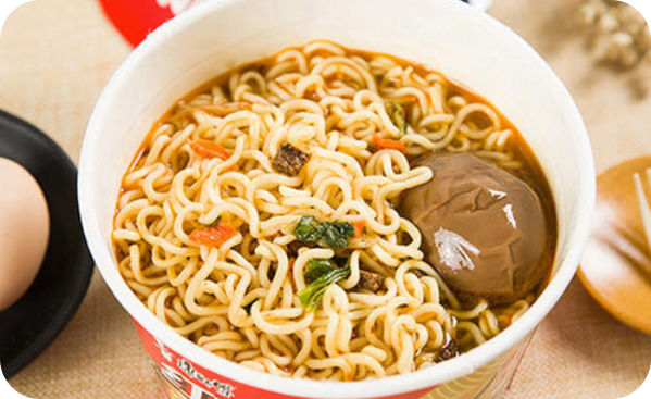 从卤蛋到小球：梳理相对性原理与协变性的关系